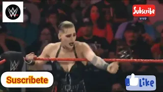 Nikki A.S.H & Rhea Ripley vs Charlotte Flair & Nia Jax WWE Raw Español 16/8/2021