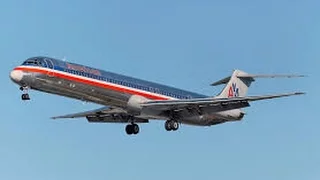 MCDONNALL Douglas MD-80, 5 попыток на посаду, экстренная посадка из-за нехватки топлива