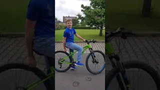 Anfänger Mtb Tricks zum Nachmachen