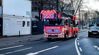 [Zufällig vor Einsatzort] Einsatzfahrten Feuer- und Rettungswache 2 FFM