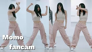 Twice SET ME FREE Momo Focus - Dance practice