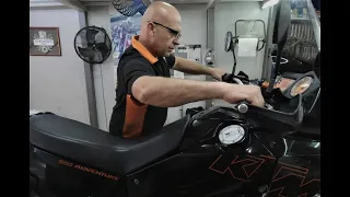 KTM 950 ADVENTURE 5 ΧΡΌΝΙΑ ΣΕ ΑΚΙΝΗΣΊΑ!! By Livanas Motorsports