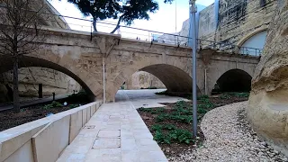 Malta Valletta Il-Foss Tal-Belt Landfront Ditch Walkaround