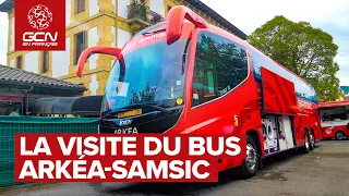 Découvrez le bus de l'équipe Arkéa-Samsic !