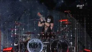 KISS - Guitar / Drum Solo with Bazooka - Rock Am Ring 2010 - Sonic Boom Over Europe Tour