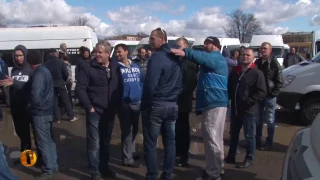 В Волгограде состоялся автопробег против отмены маршруток