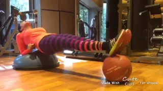 Sunny Leone doing exercise