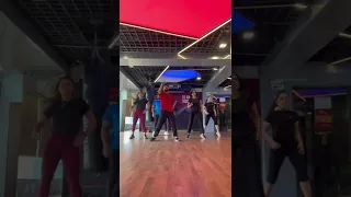 Dekho nashe main 😍 | Zumba fitness | parveshgoma