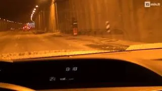 Vilniuje ledai okupuoja 1-ąją Geležinio vilko gatvės juostą tunelyje