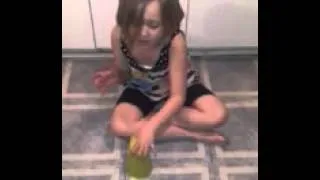 Haylee - 7 years old- singing the cup song