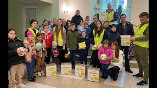 Переселенцы в Запорожье получили еще один гуманитарный груз от Фонда Ахметова.