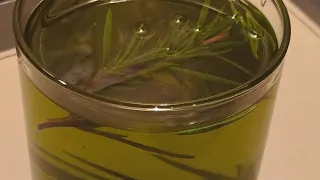 Rosemary Oil (Double boiler method)