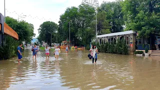 #АНАПА 26 ИЮНЯ. СНОВА ЛИВЕНЬ И СНОВА ЗАТОПИЛО НАБЕРЕЖНУЮ. ПЛЯЖИ УСТОЯЛИ