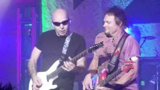 Chickenfoot - Sexy Little Thing (Road Test, 013 Tilburg, Netherlands) 17 January 2012