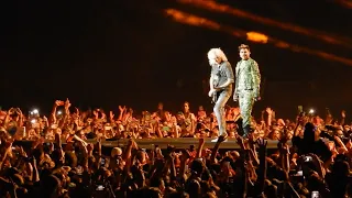 Fire Fight Australia - Queen + Adam Lambert. We Are The Champions. [Fancam]