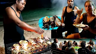 eating delicious BBQ Squid, keseruan  bersama BULE EROPA makan besar dipantai