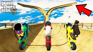 FRANKLIN TRIED IMPOSSIBLE TWO WAY MEGA RAMP PARKOUR JUMP CHALLENGE IN GTA 5 | SHINCHAN and CHOP
