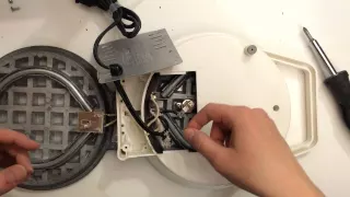 See What is Inside a Waffle Iron / Maker and How it Works