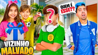 CHEGOU UM VIZINHO MALVADO E BRIGOU COM OS GÊMEOS QUE ADOTEI!! E AGORA ?!