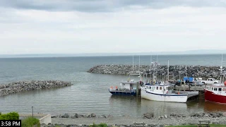 15-second time lapse of incoming tide at Bay of Fundy in Alma, New Brunswick