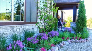 FRONT YARD GARDEN TOUR | Window Boxes, Perennials In Bloom & Container Garden Recipes