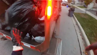 GARBAGE!! GoPro POV Manual trash collection (b)