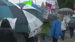RGH union nurses picket for staffing solutions