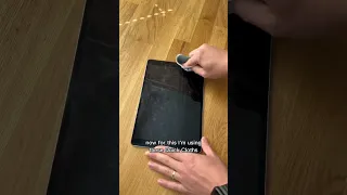 How to clean your iPad screen #satisfying #shorts #cleaning #tech