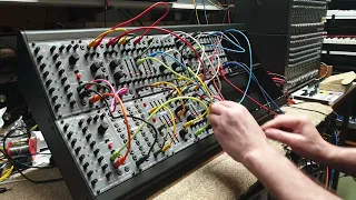 Behringer System 100 demo