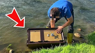We Found An Abandoned Steel Safe In The River. River Traesure Hunt