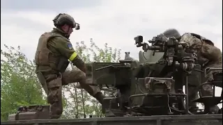 Ukrainian GAZ-66 Shishiga with a ZU-23-2 anti-aircraft cannon. Both sides are using gun trucks.