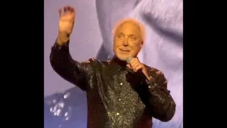 Tom Jones Offers Spontaneous Tribute to the Late Tina Turner