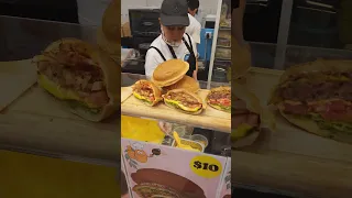 #shorts Spaceship Burger #burger #unique #ufo