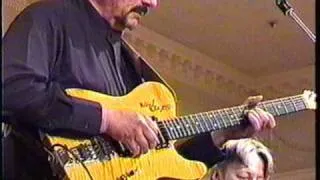 Tommy Emmanuel and Nokie Edwards, 1999 - House of the Rising Sun.