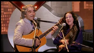 AMW Deleted Scenes - Catherine O'Hara & Eugene Levy