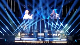 Celine Dion performs "Beauty & the Beast" live