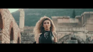 Mahmut Orhan & Sena Sener - Fly Above (Official Video) [Lyoli Music]