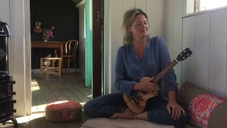 UKED Om namah shivaya - mantra on the ukulele