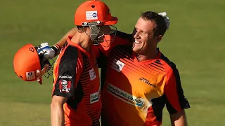 Simmons smashes fastest BBL century off 39 balls