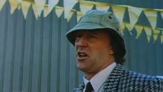 NZ On Screen: Never Say Die - John Clarke's car salesman cameo