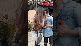 Sherlyn Chopra KISSES pap as he proposes to her 😍 #shorts #sherlynchopra