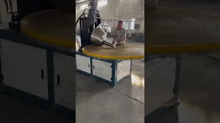 Cone plate rolling machine