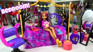 Monster High Clawdeen Wolf bedroom + ghouls day out clawdeen doll review!!