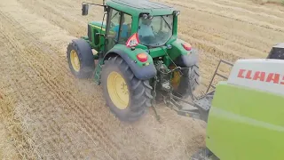 Prasowanie słomy John Deere i prasa claas variant