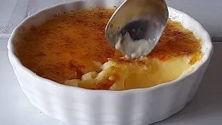 Crème Brulée - Classic French Recipe