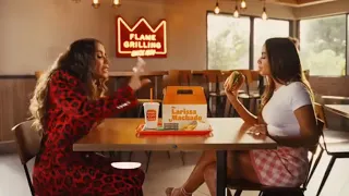 ANITTA é a nova garota propaganda do Burger King com o lanche "Larissa Machado"