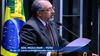 Paulo Paim explica projeto que transforma março no mês da poesia