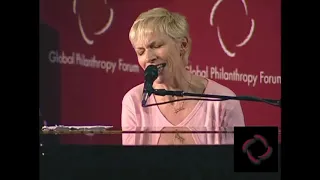 Annie Lennox - Don't Let It Bring You Down (Live in Redwood City, on 9th April 2008)