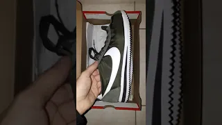 Nike Cortez 807472 300 - Khaki / White - In Box