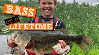 S1:E7 Huge Bass Caught by Kid in Tiny Public Lake | Kids Outdoors